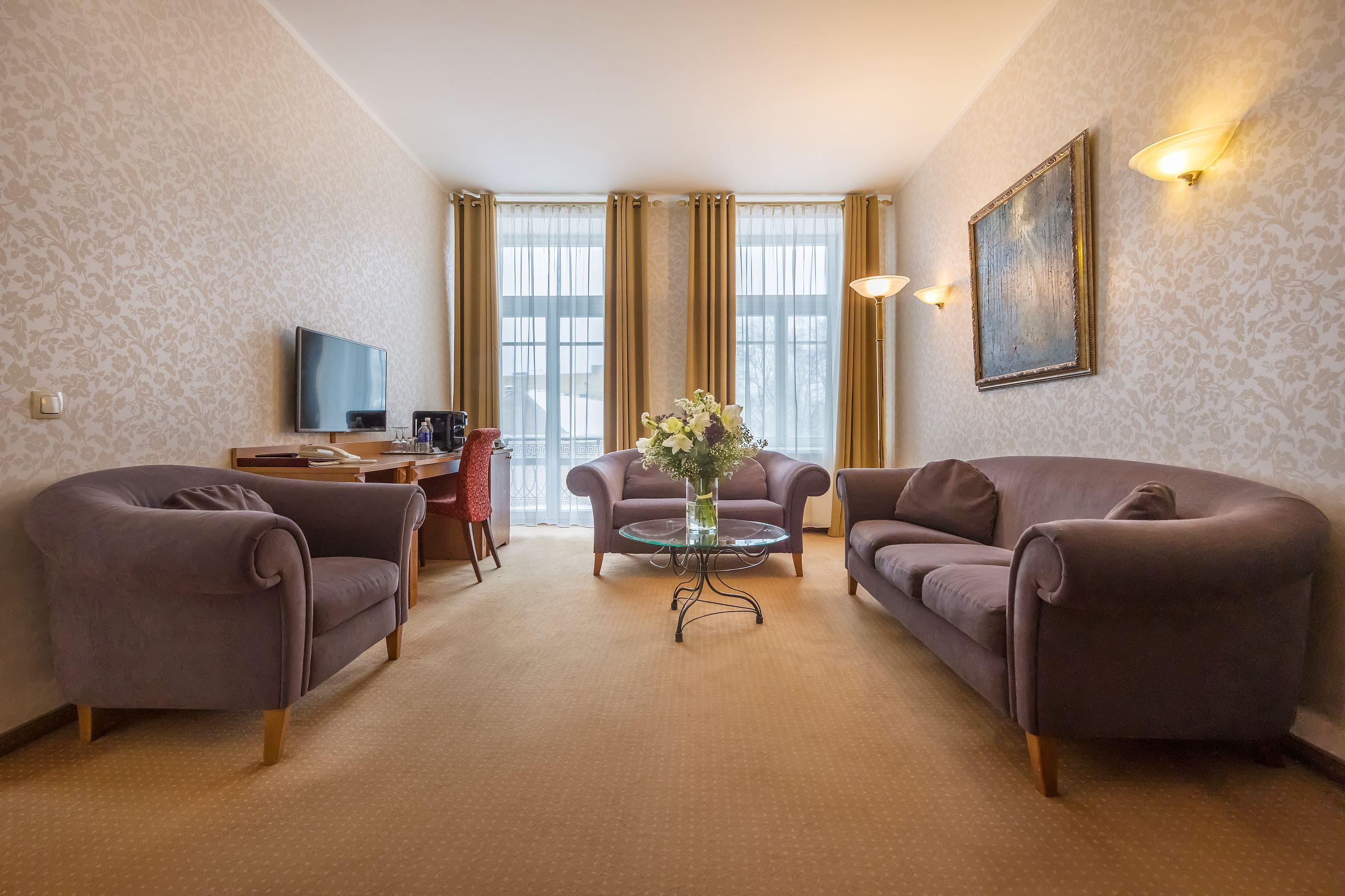 Hotel Artis Centrum 4*